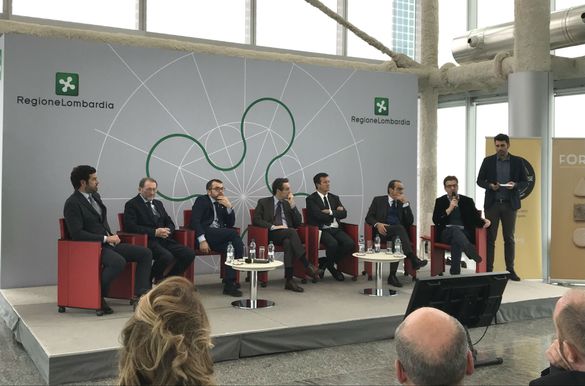 (L to R) Francesco Maroni, Presidente of Progetto Forme, Paolo Malvestiti, Presidente Camera di Commercio di Bergamo, Fabio Rolfi, Assessore all’Agricoltura, Alimentazione e Sistemi Verdi, Attilio Fontana, Presidente Regione Lombardia, Giorgio Gori, Sinda (L to R) Francesco Maroni, Presidente of Progetto Forme, Paolo Malvestiti, Presidente Camera di Commercio di Bergamo, Fabio Rolfi, Assessore all’Agricoltura, Alimentazione e Sistemi Verdi, Attilio Fontana, Presidente Regione Lombardia, Giorgio Gori, Sinda