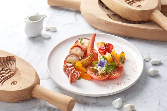 Rech by Alain Ducasse  (Brittany 5-course menu)- “Armoricaine” style blue lobster, tarragon and heritage tomatoes 