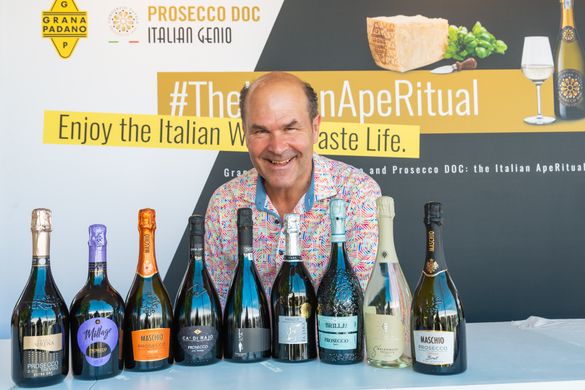 Neil Phillips, The Wine Tipster Neil Phillips, The Wine Tipster