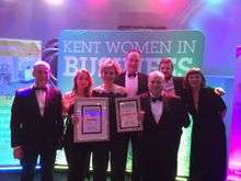 The field fare team flank MD Karen Deans, winner at KWIBA
