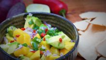 Crunchy guacamole with added Omega 3 from CacthFree vegan oil