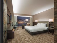 Deluxe Harbour View Suite