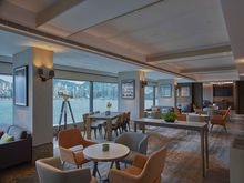 Residence Lounge & Bar