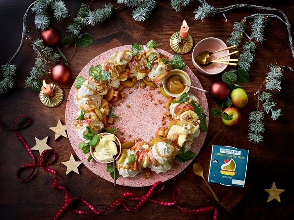 Festive Meringue Wreath with Cornish Clotted Cream, Spiced Apple, Fudge and Salted Caramel Festive Meringue Wreath with Cornish Clotted Cream, Spiced Apple, Fudge and Salted Caramel