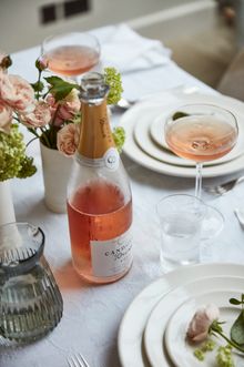 Candover Brook Rosé NV Valentines table