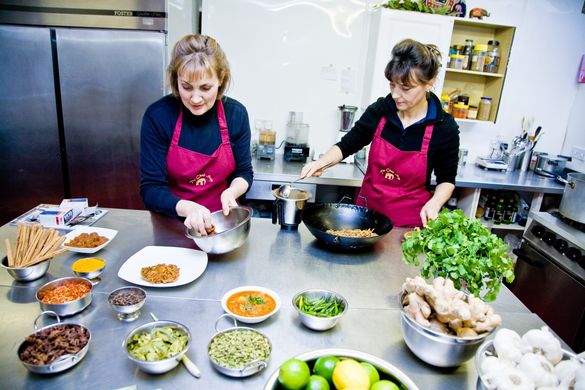Tina Cesbron and Isobel Moore
