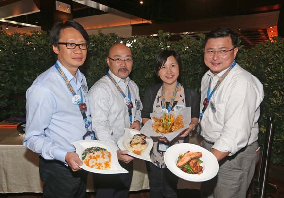 Photo 1-Ocean Park Promotes Sustainable Seafood (from left) Nick Lee, Timothy Ng, Isabel Li, Joseph Leung