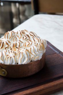Baked Alaska, sponge cake, ice-cream, rum