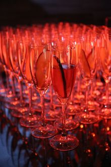 欧吧红唇两周年欢迎特饮