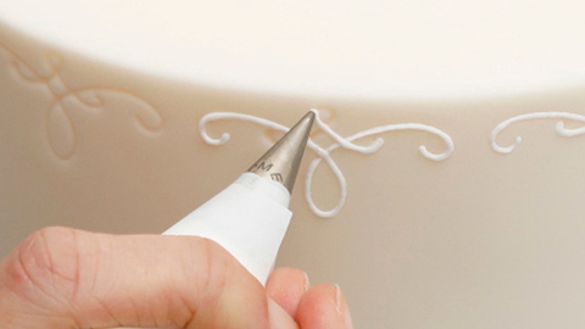 SK Pipe & Press_piping following embossing SK Pipe & Press_piping following embossing
