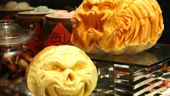 悦尚全日制餐厅诡异南瓜灯装点丰盈盛宴